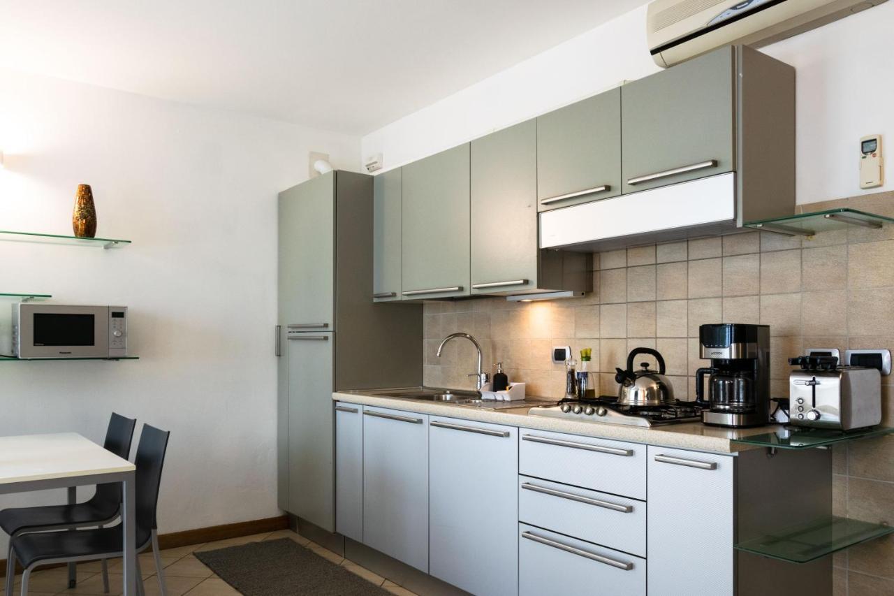 Riva Central Apartment - Free Parking 外观 照片